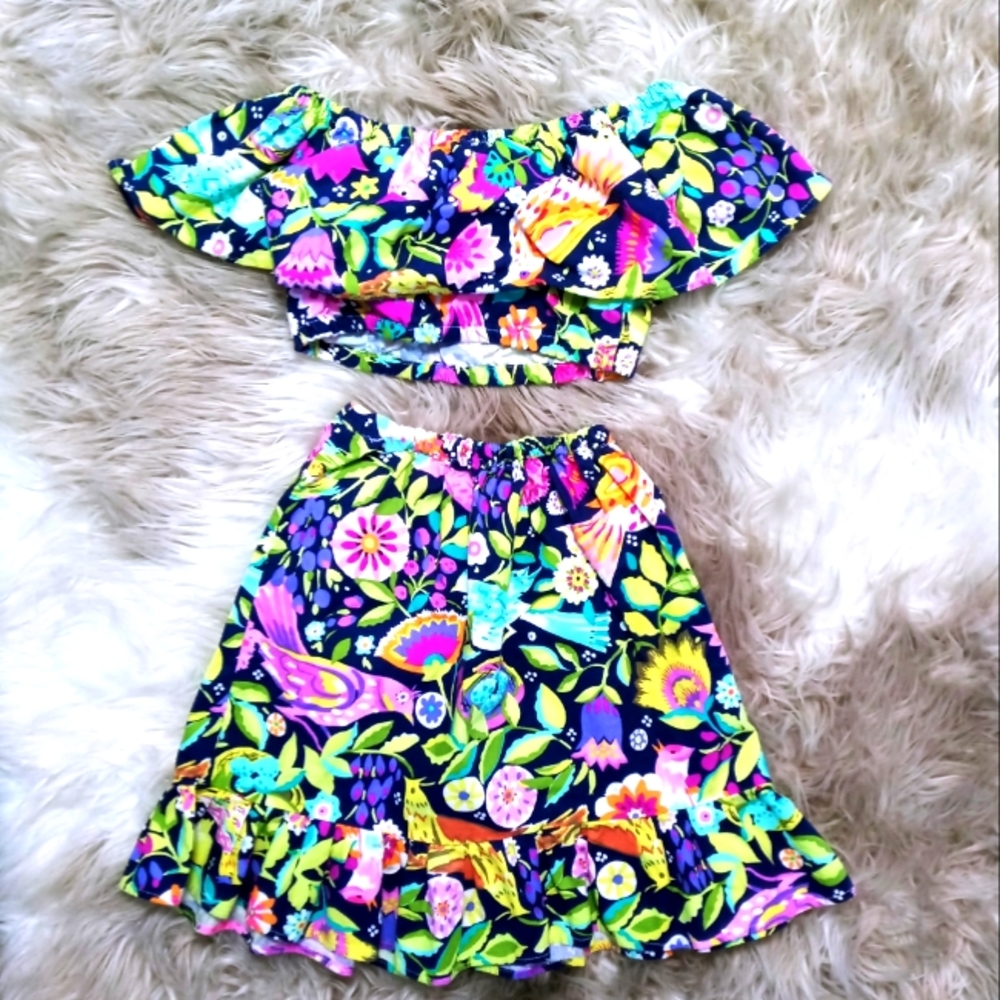Girls Floral Skirt Set. Custom made. Girls Size 3/4.